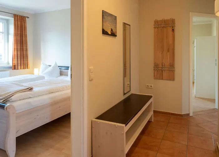 Haus Seeschwalbe - Schwalbennest Апартаменты *